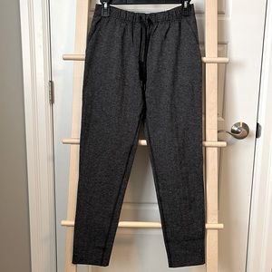 Lululemon On The Fly Pant (size 4)